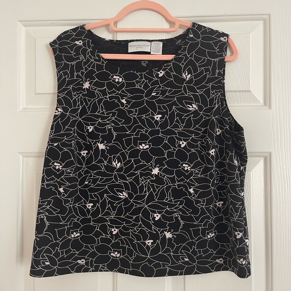 Very nice sleeveless top XL petite